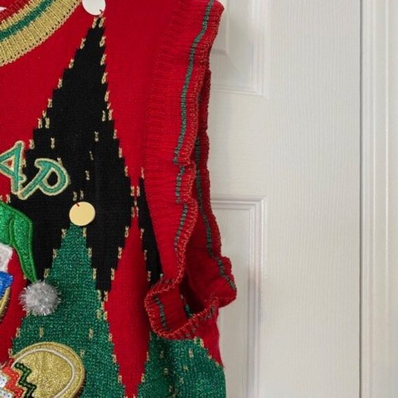 Blizzard Bay Ugly Christmas Sweater Vest XL Gingerbread “Oh Snap!” 3D Decor - Picture 4 of 5